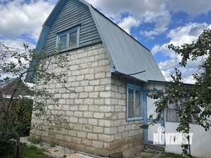 Дом 23м&sup2;, 2-этажный, участок 6 сот.  