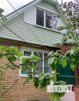 Дом 42м&sup2;, 2-этажный, участок 5 сот.  