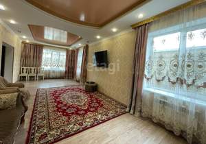 Дом 233м&sup2;, 2-этажный, участок 6 сот.  