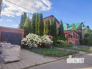 Дом 368м², 3-этажный, участок 13 сот.  