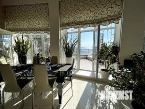 Дом 300м&sup2;, 4-этажный, участок 3 сот.  