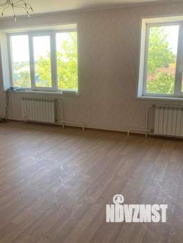 Дом 285м², 2-этажный, участок 7 сот.  