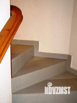 Коттедж 380м&sup2;, 3-этажный, участок 5 сот.  