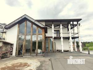 Коттедж 400м&sup2;, 3-этажный, участок 20 сот.  