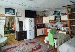 Дом 70м&sup2;, 2-этажный, участок 3 сот.  