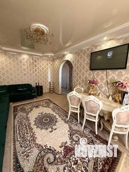 Коттедж 200м&sup2;, 2-этажный, участок 6 сот.  