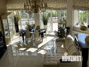 Дом 300м&sup2;, 4-этажный, участок 3 сот.  