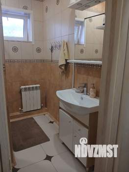 Коттедж 320м², 2-этажный, участок 6 сот.  