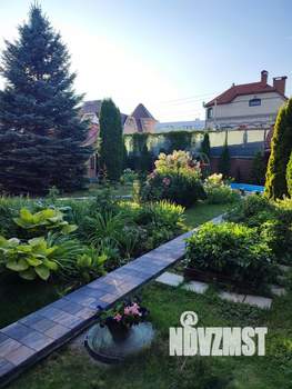 Дом 368м&sup2;, 3-этажный, участок 13 сот.  