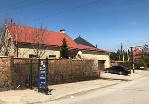 Дом 398м&sup2;, 2-этажный, участок 9 сот.  