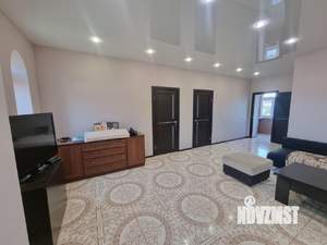 Дом 430м&sup2;, 2-этажный, участок 6 сот.  