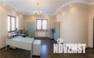 Коттедж 840м², 3-этажный, участок 14 сот.  