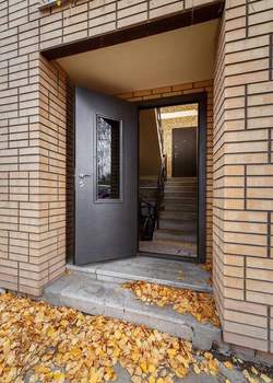 Дом 50м², 3-этажный, участок 3 сот.  