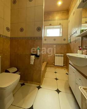 Дом 233м&sup2;, 2-этажный, участок 6 сот.  