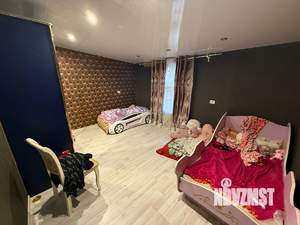 Дом 180м&sup2;, 2-этажный, участок 4 сот.  