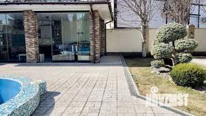 Коттедж 354м&sup2;, 3-этажный, участок 9 сот.  