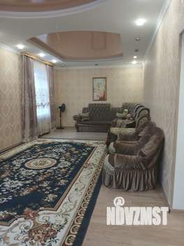 Коттедж 320м², 2-этажный, участок 6 сот.  