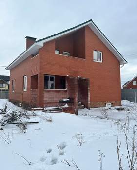 Дом 227м², 3-этажный, участок 10 сот.  