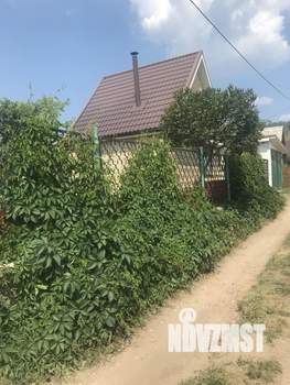 Дом 40м&sup2;, 2-этажный, участок 5 сот.  