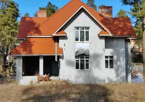 Дом 390м&sup2;, 2-этажный, участок 15 сот.  