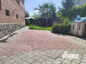 Коттедж 338м², 3-этажный, участок 6 сот.  