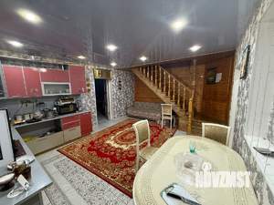 Дом 180м&sup2;, 2-этажный, участок 4 сот.  