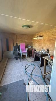 Коттедж 393м&sup2;, 2-этажный, участок 8 сот.  