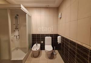 Дом 420м&sup2;, 3-этажный, участок 7 сот.  