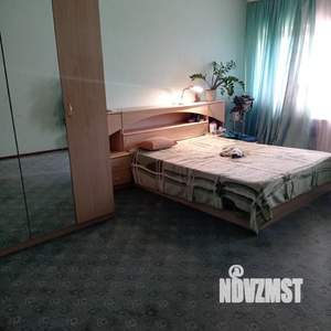 Дом 400м², 4-этажный, участок 11 сот.  