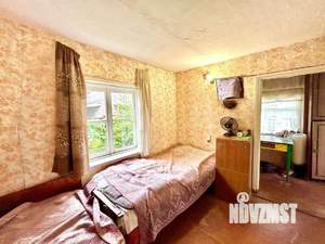 Дом 30м², 2-этажный, участок 4 сот.  