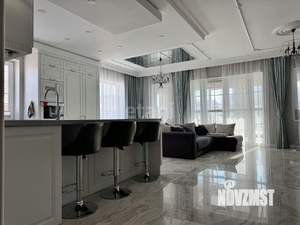 Коттедж 250м², 2-этажный, участок 7 сот.  