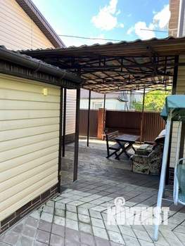 Дом 180м&sup2;, 2-этажный, участок 6 сот.  