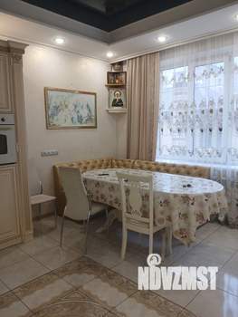 Коттедж 320м², 2-этажный, участок 6 сот.  