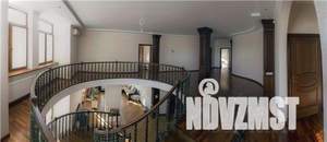 Коттедж 840м&sup2;, 3-этажный, участок 14 сот.  