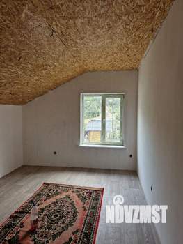 Дом 100м&sup2;, 2-этажный, участок 4 сот.  