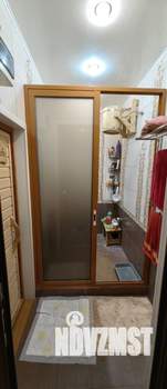 Дом 100м&sup2;, 2-этажный, участок 6 сот.  