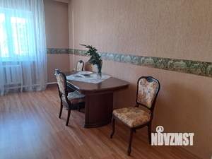 Коттедж 250м², 2-этажный, участок 6 сот.  