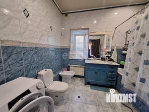 Дом 299м², 2-этажный, участок 6 сот.  