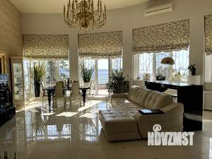 Дом 300м&sup2;, 4-этажный, участок 3 сот.  