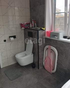 Дом 200м&sup2;, 2-этажный, участок 6 сот.  