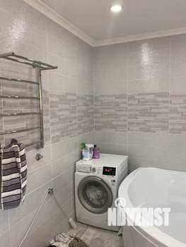 Коттедж 200м&sup2;, 2-этажный, участок 6 сот.  