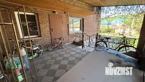 Коттедж 393м&sup2;, 2-этажный, участок 8 сот.  