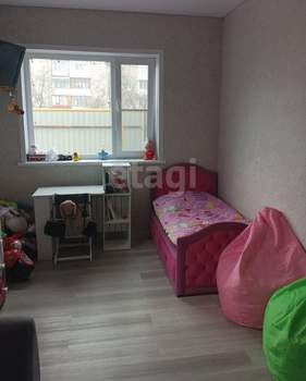 Дом 200м&sup2;, 2-этажный, участок 6 сот.  