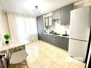 1-к квартира, посуточно, 50м2, 1/1 этаж