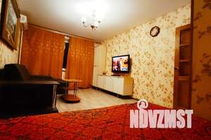 1-к квартира, посуточно, 42м2, 7/14 этаж