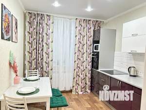 1-к квартира, посуточно, 40м2, 3/16 этаж