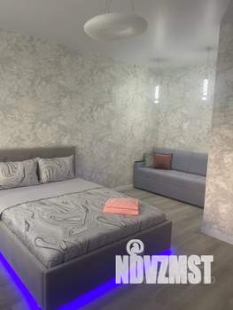 1-к квартира, посуточно, 40м2, 9/9 этаж