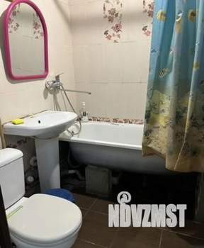 2-к квартира, посуточно, 45м2, 5/5 этаж