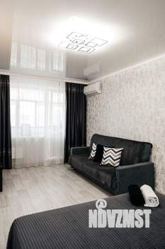 1-к квартира, посуточно, 35м2, 6/9 этаж