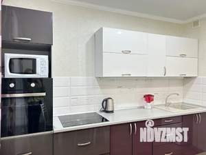 1-к квартира, посуточно, 40м2, 3/16 этаж